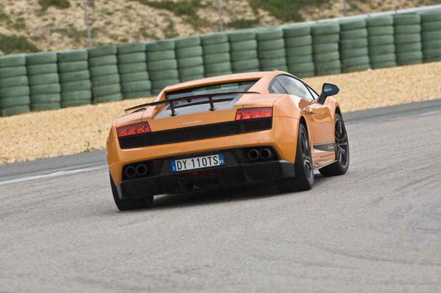  Lamborghini Gallardo LP570-4 Superleggera 2010 года  (фото 114 из 183)